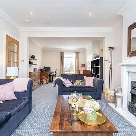 New Four Bedroom House - All Rooms Ensuite Stirling Bagian luar foto